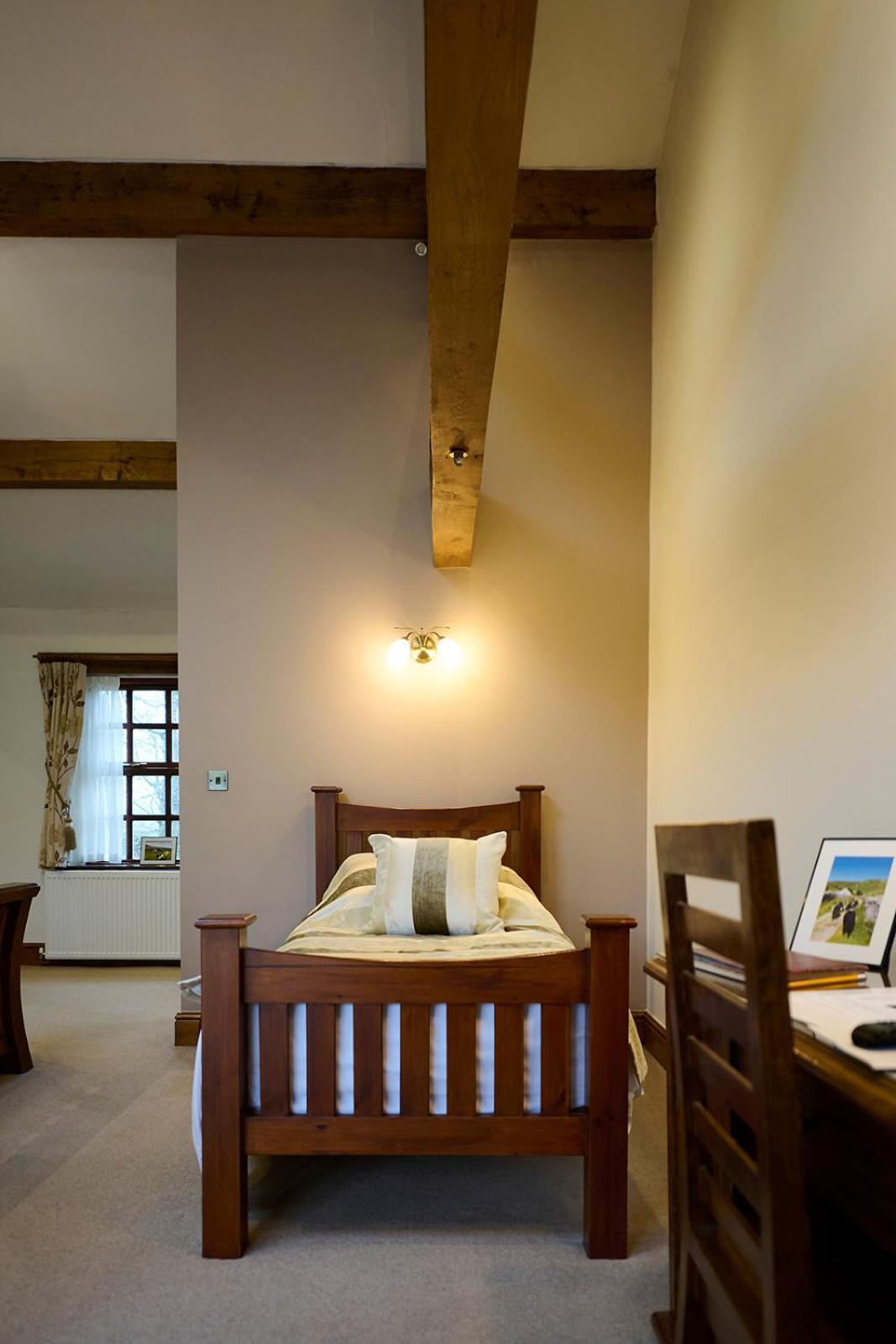 Green Grove 4*